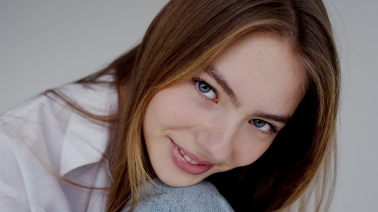 Kira Pregiato artistic portrait representing digital fashion influence